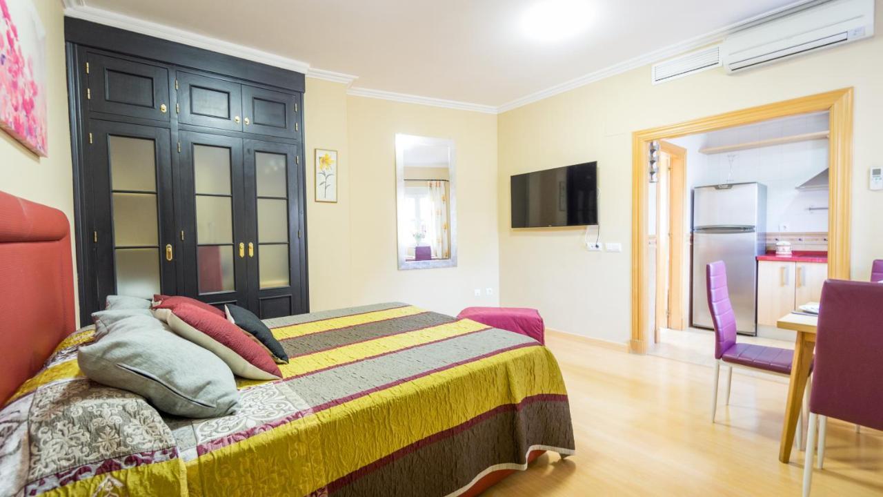 Apartamento Rentalsevilla Paseando Por El Palacio De Dueñas *